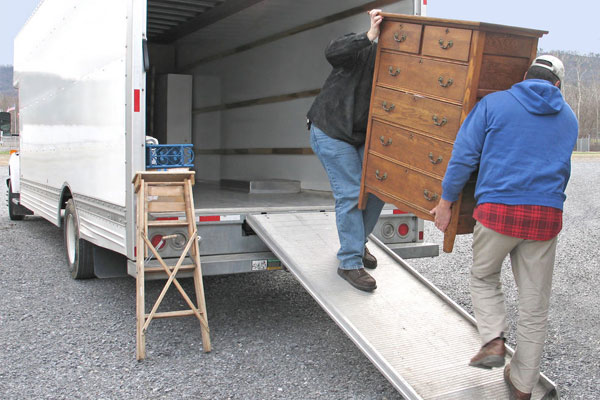A.P.M. INTERNATIONAL MOVERS AND PACKERS